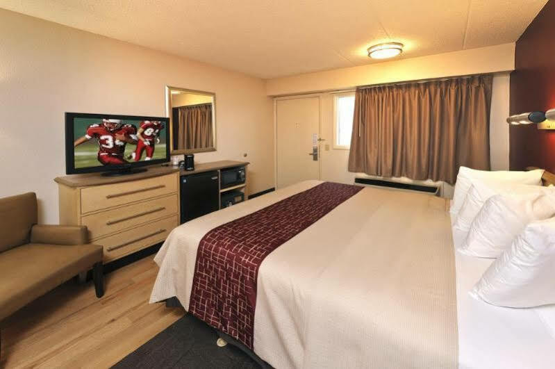 Red Roof Inn Columbus West - Hilliard New Rome Ngoại thất bức ảnh